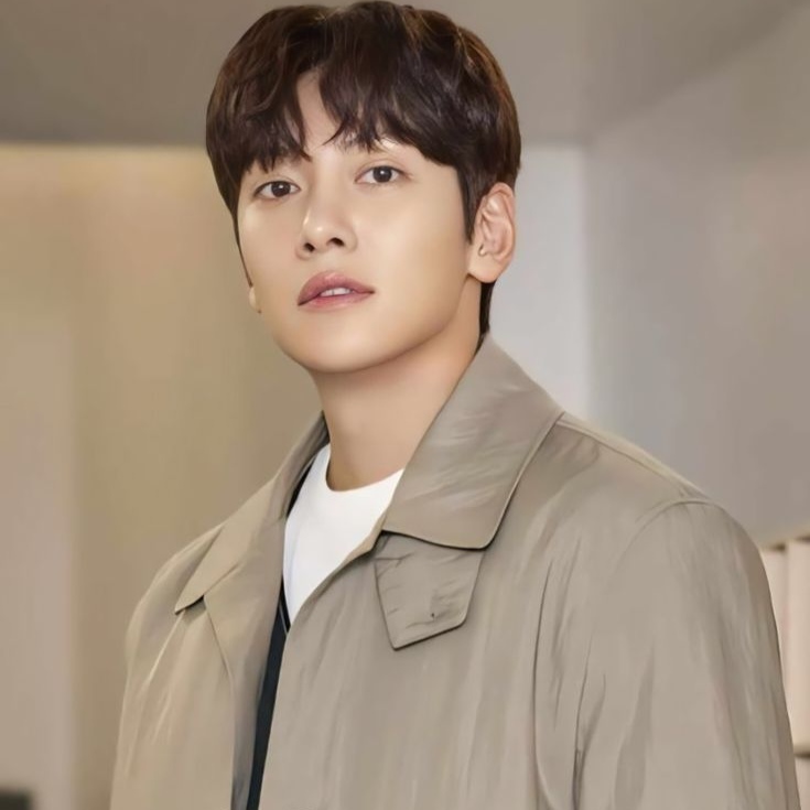 Recent activity shot of Ji Changwook