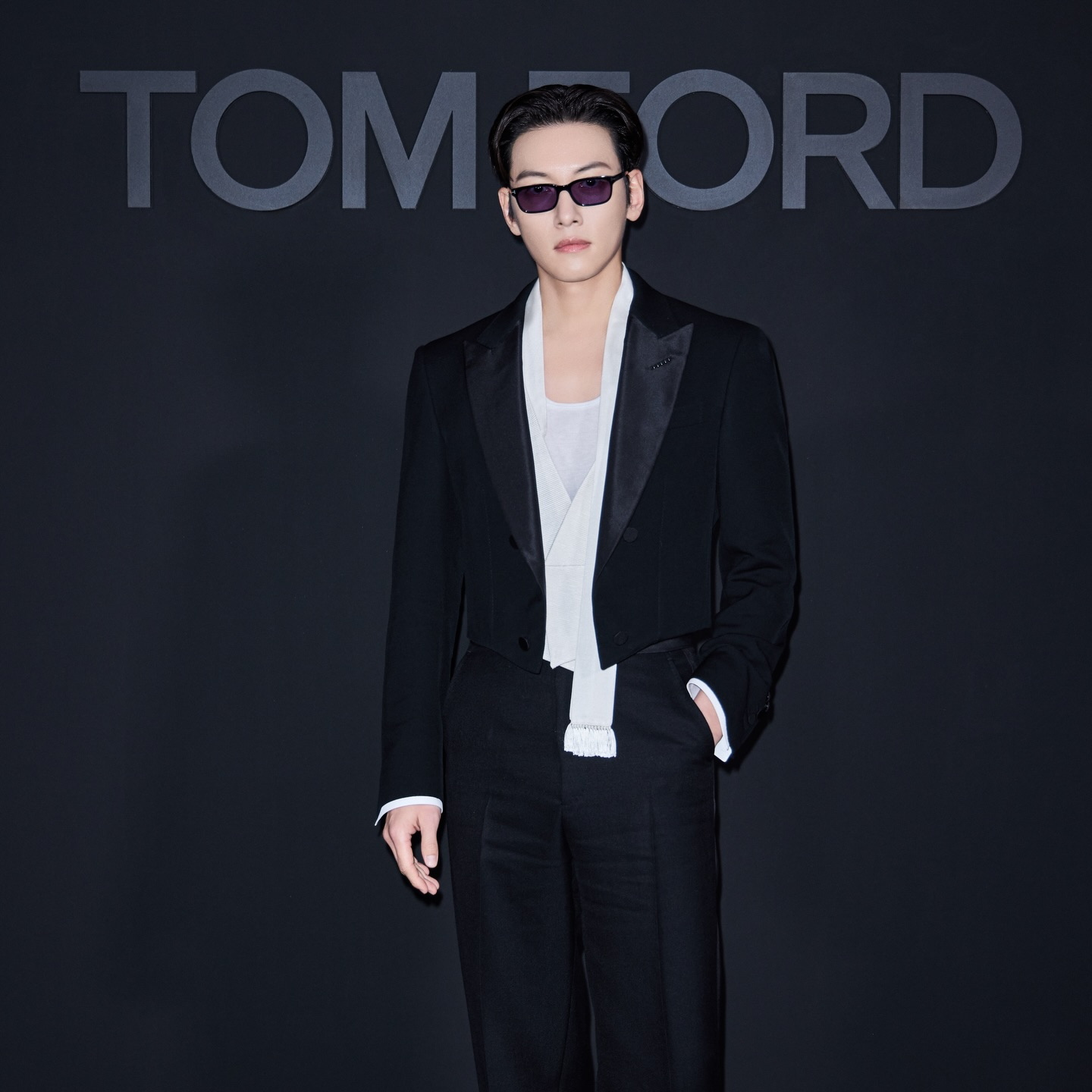 粉丝拍下的池昌旭瞬间