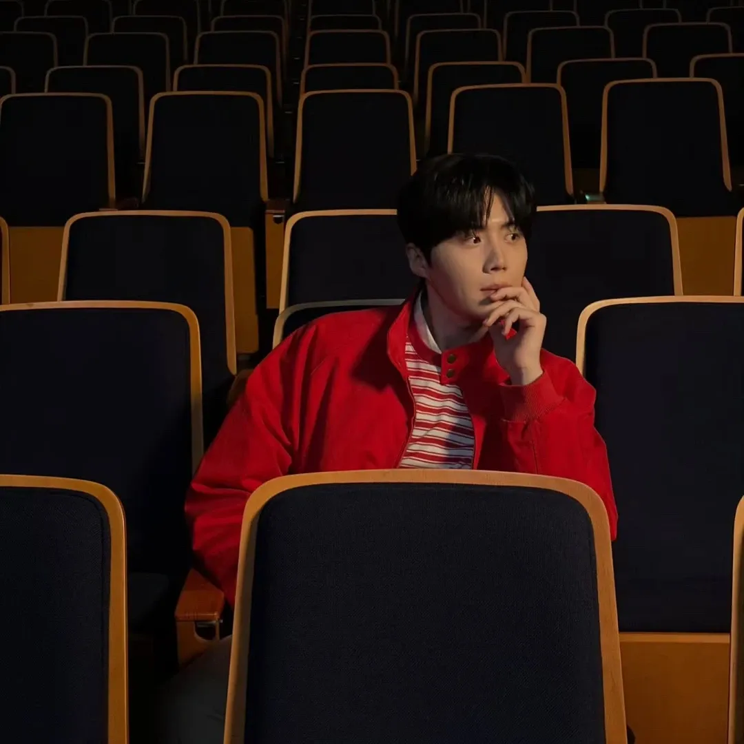 Recent activity shot of Kim Seonho