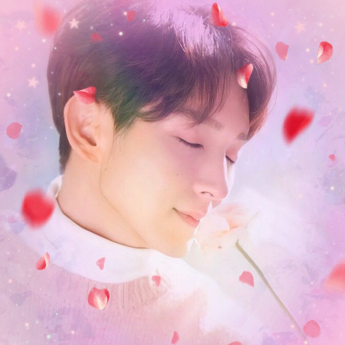 A moment captured by a fan of Lee Joongi