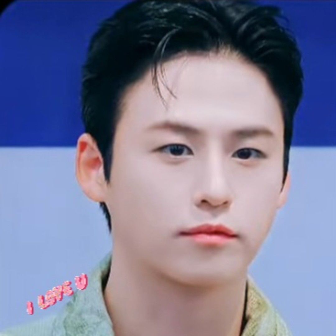 Behind-the-scenes cut of Lee Solomon