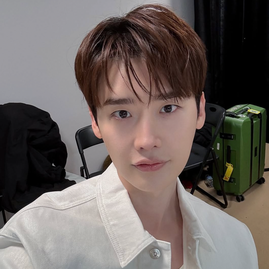 李鍾碩的最新照片