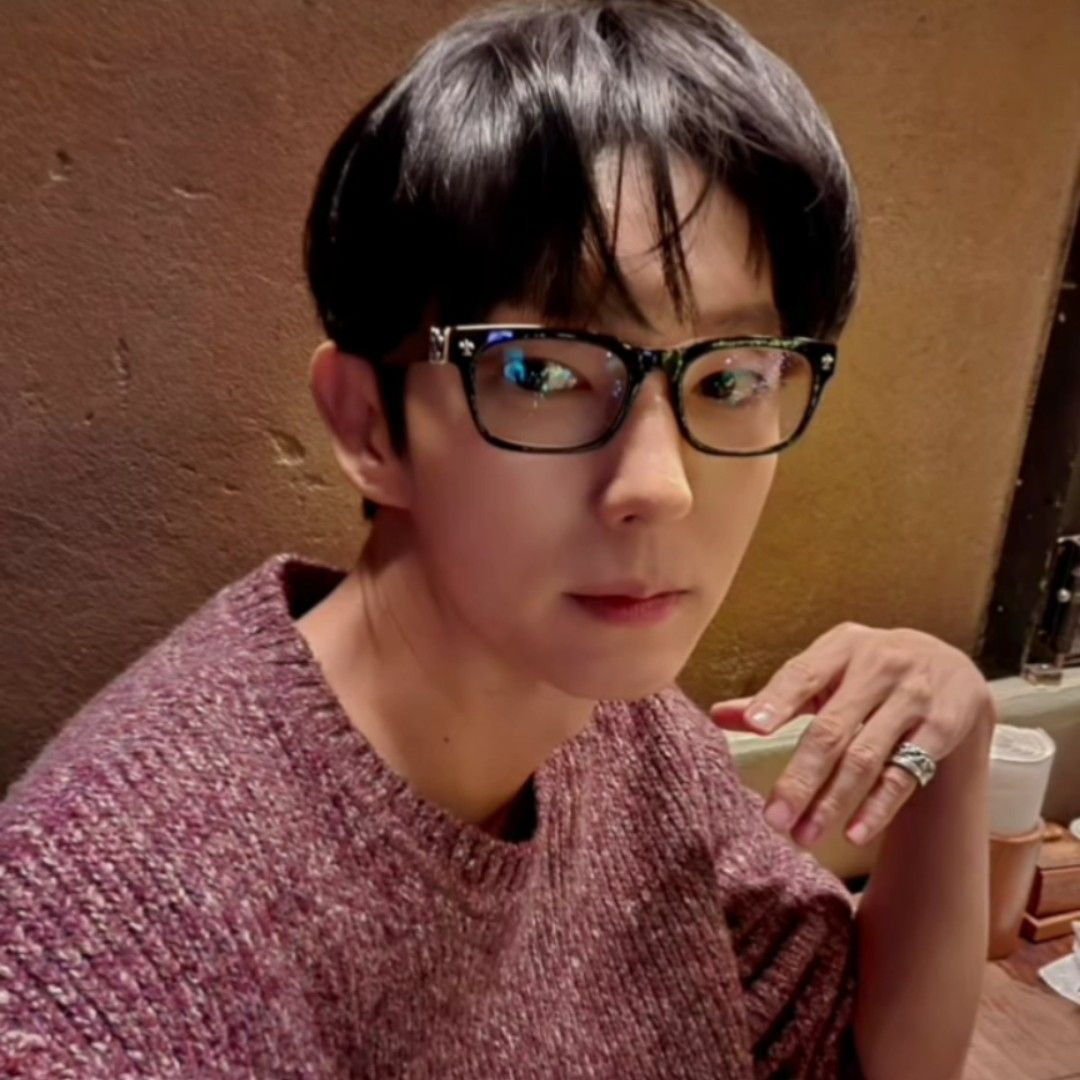 Recent activity shot of Lee Joongi