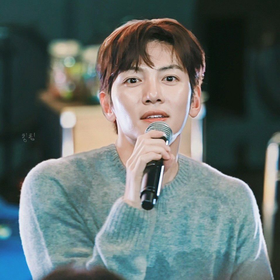 A moment captured by a fan of Ji Changwook