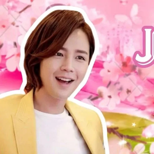 Recent activity shot of Jang Geunsuk