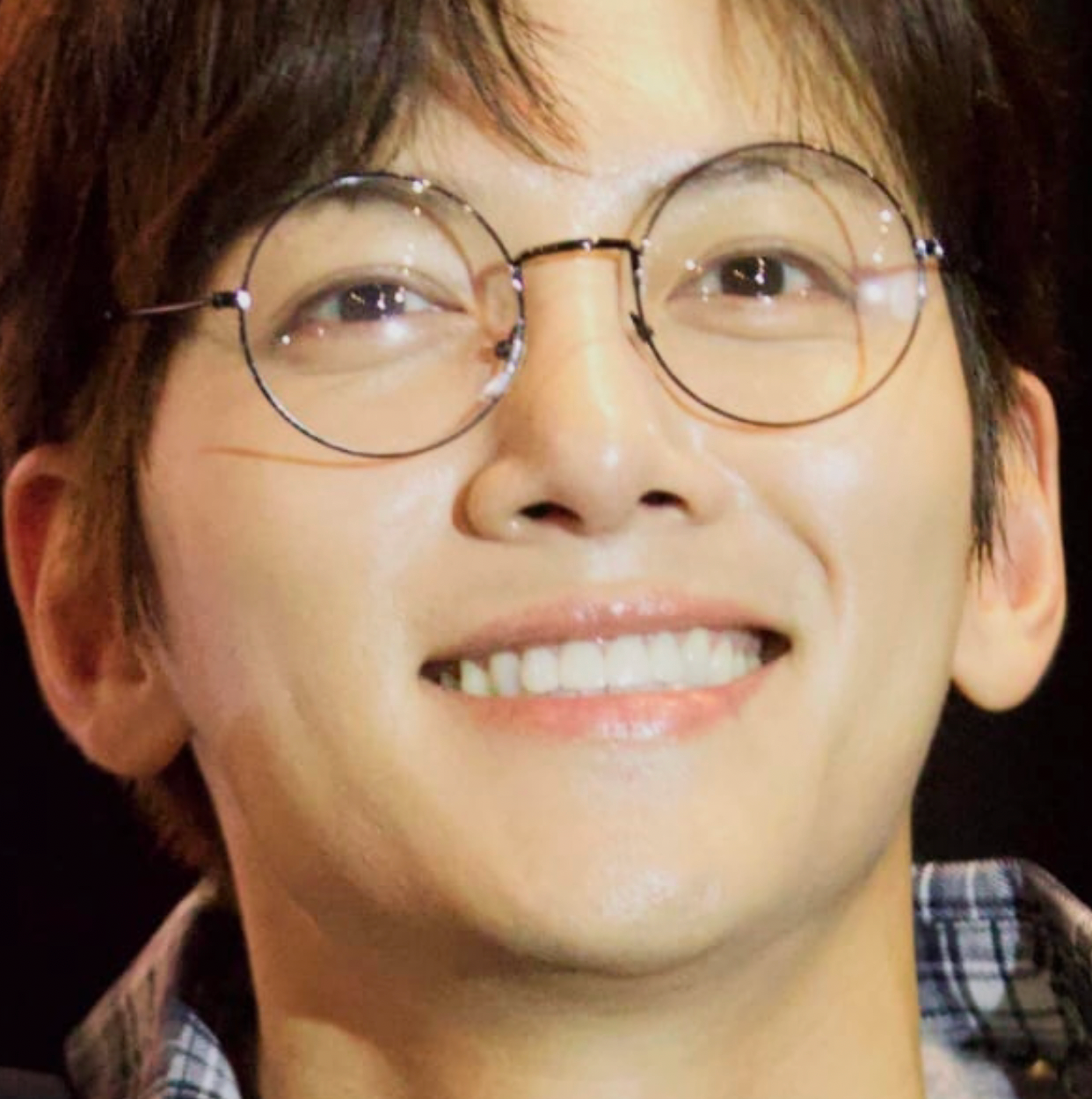 Behind-the-scenes cut of Ji Changwook