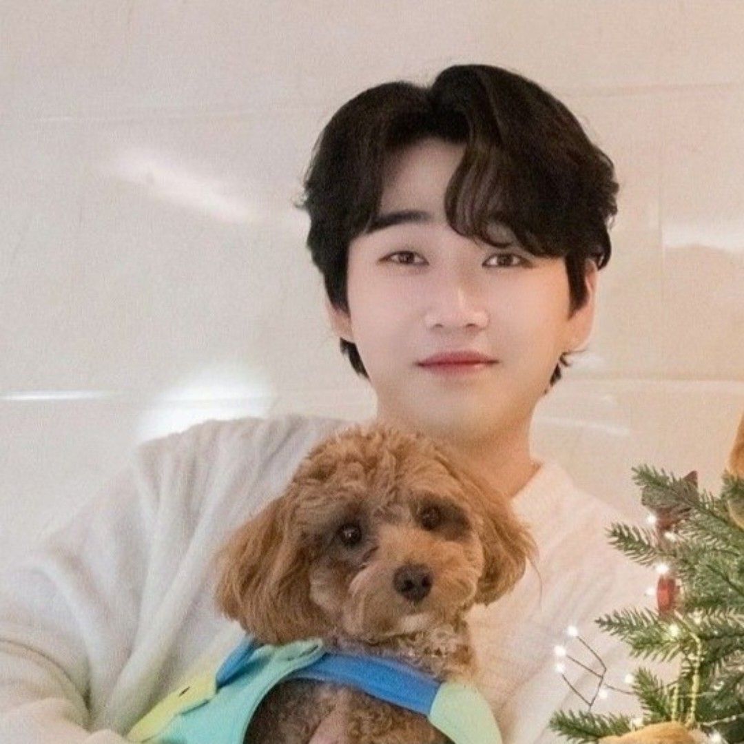 Recent activity shot of Hwang Youngwoong