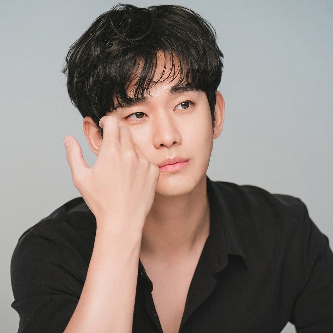 キム・スヒョンの最近の活動ショット