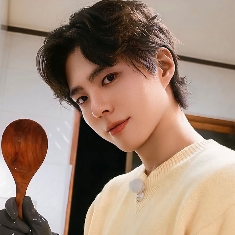 Latest photo of Park Bogum