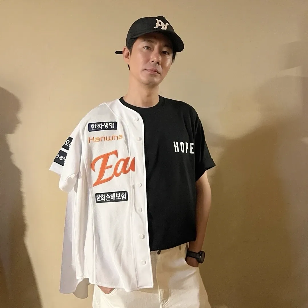 Recent activity shot of Jo Insung