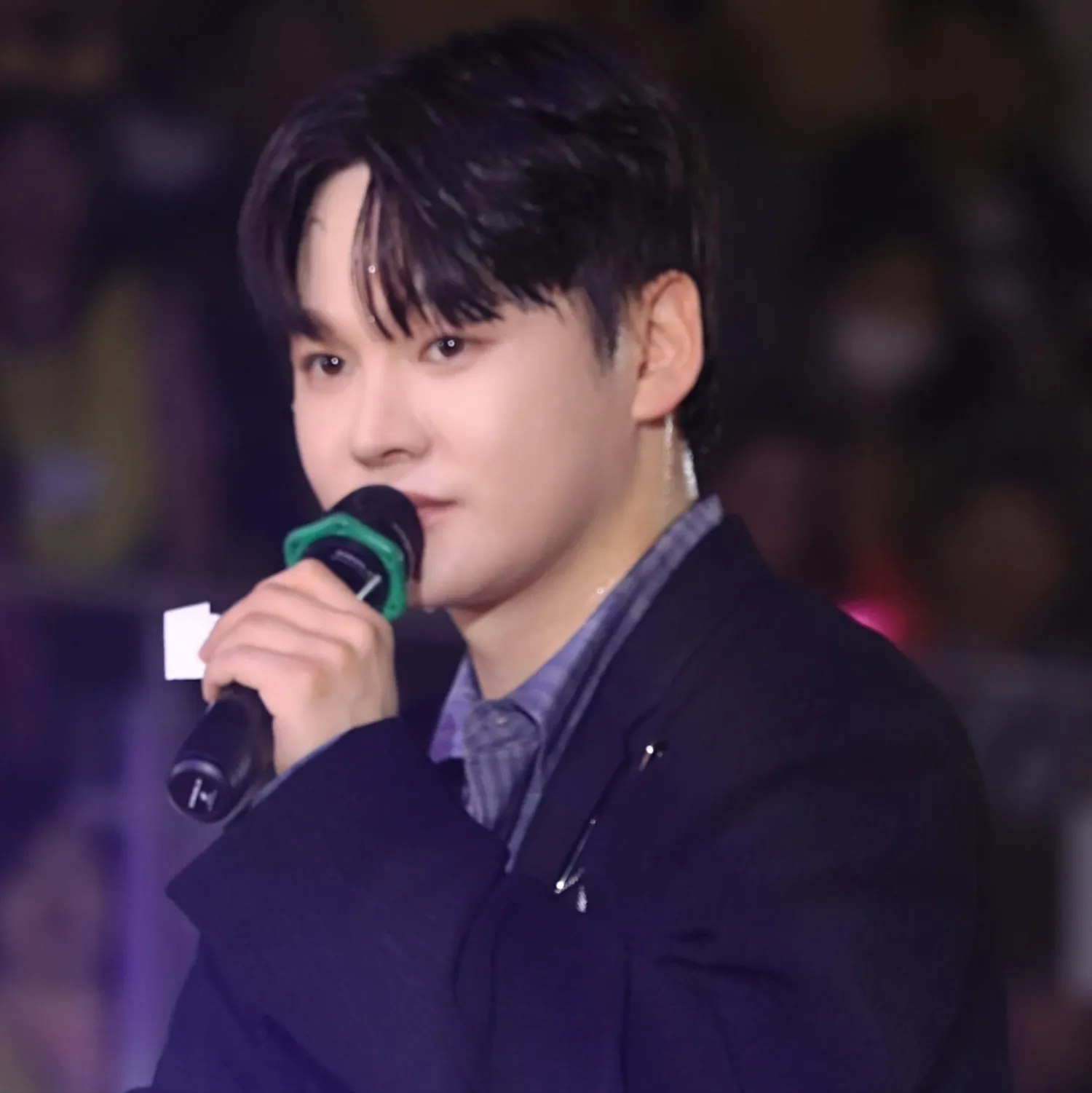 粉絲拍下的朴瑞鎮瞬間