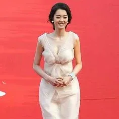 A moment captured by a fan of Go Ara