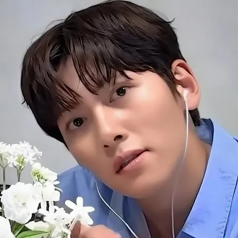 Behind-the-scenes cut of Ji Changwook