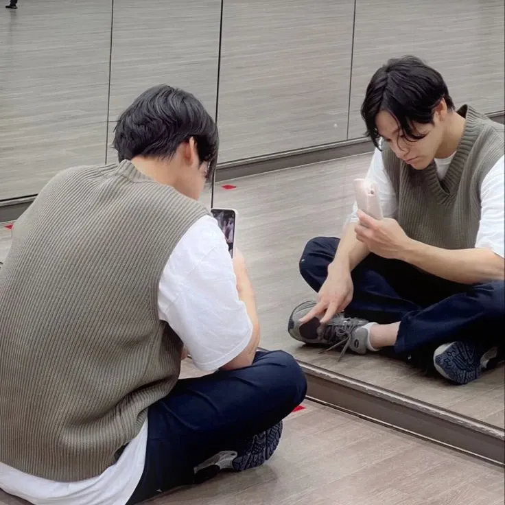 Behind-the-scenes cut of Kim Bum