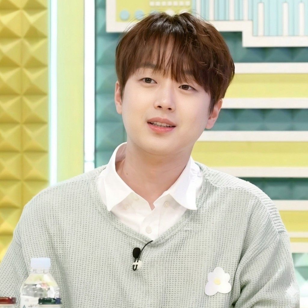 Foto terbaru dari Lee Chanwon