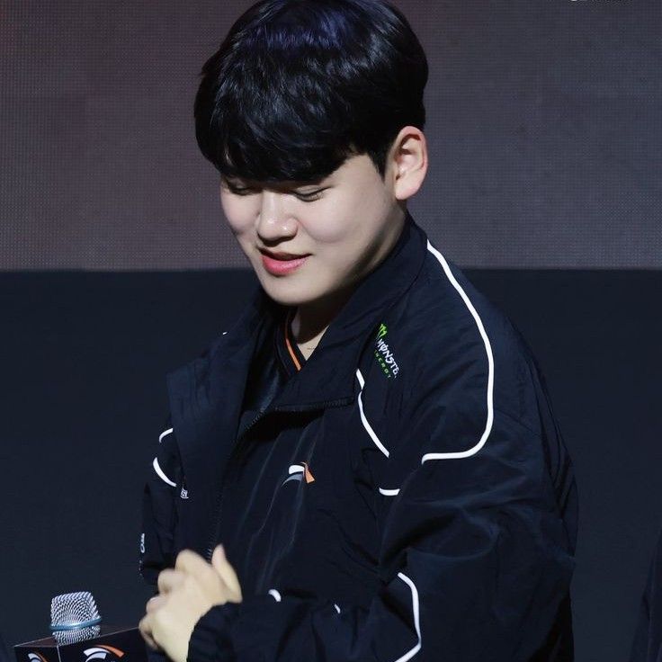 Recent activity shot of Gumayusi