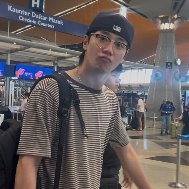 Recent activity shot of Lee Junyoung