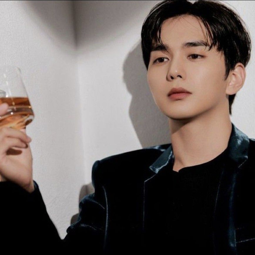 Latest photo of Yoo Seungho