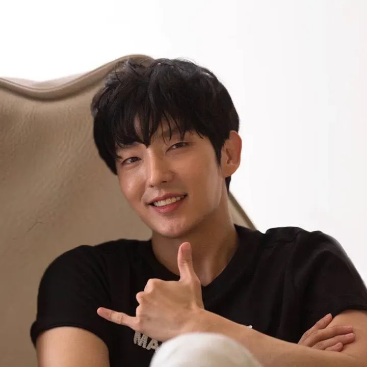 이준기 최근 활동샷