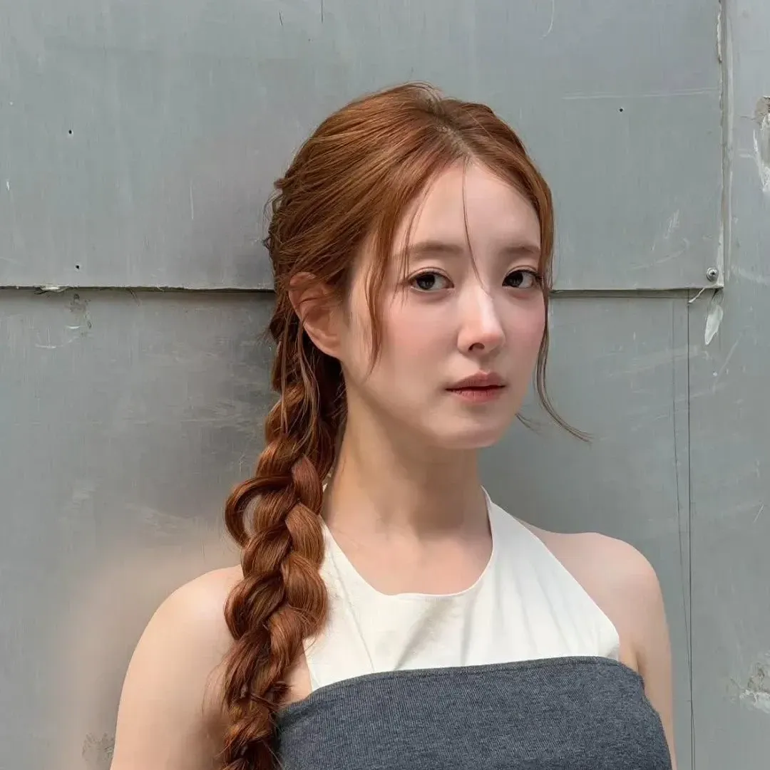 Recent activity shot of Lee Seyoung