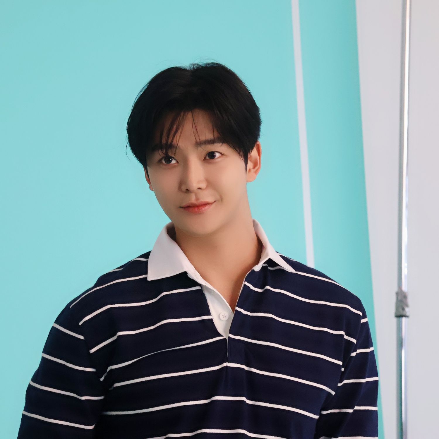 로운의 최신 사진