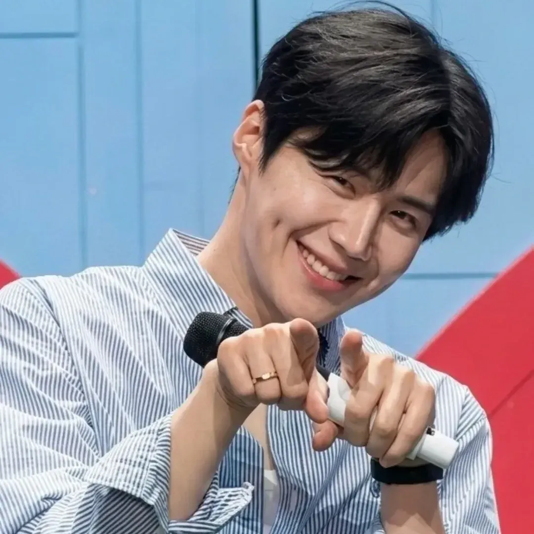 Recent activity shot of Kim Seonho