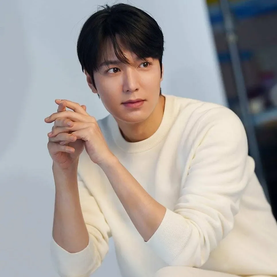 Recent activity shot of Lee Minho
