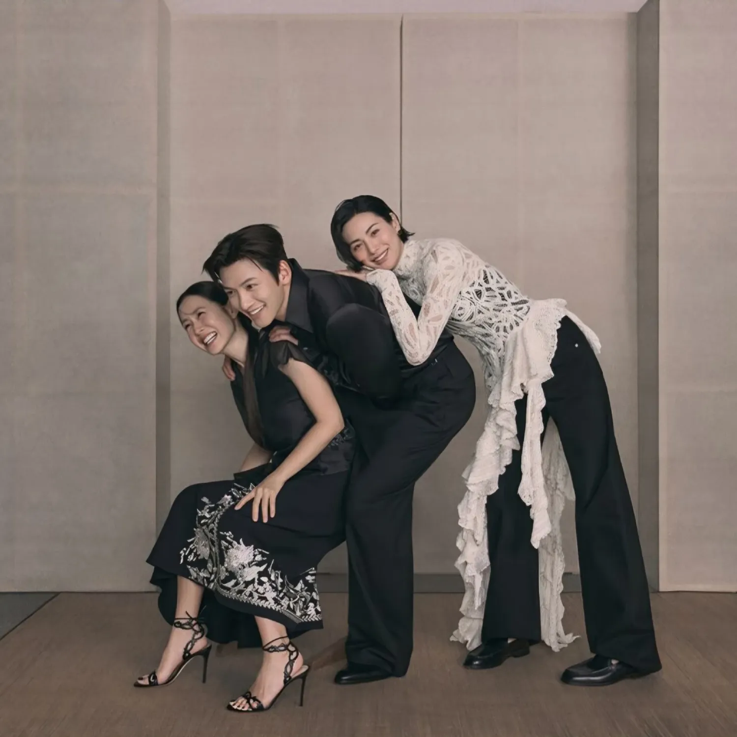 Behind-the-scenes cut of Ji Changwook