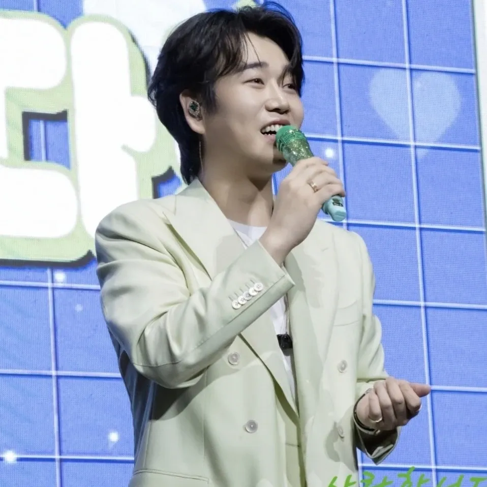Recent activity shot of Hwang Youngwoong