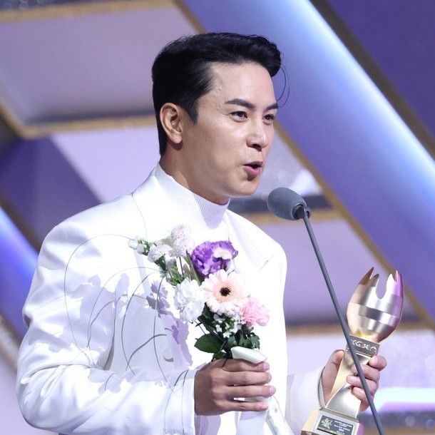 Foto kegiatan terbaru dari Jang Minho