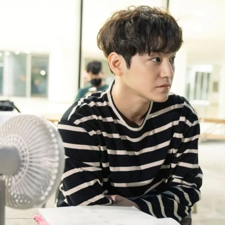 A moment captured by a fan of Kim Bum