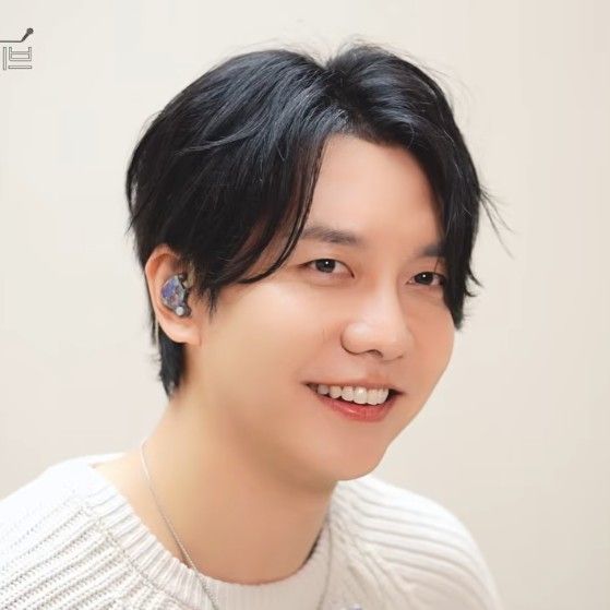 イ・スンギの最近の活動ショット