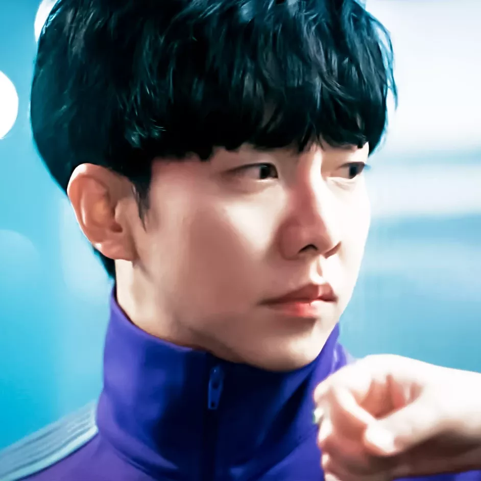 Foto kegiatan terbaru dari Lee Seunggi