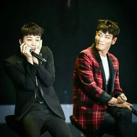 A moment captured by a fan of T.O.P