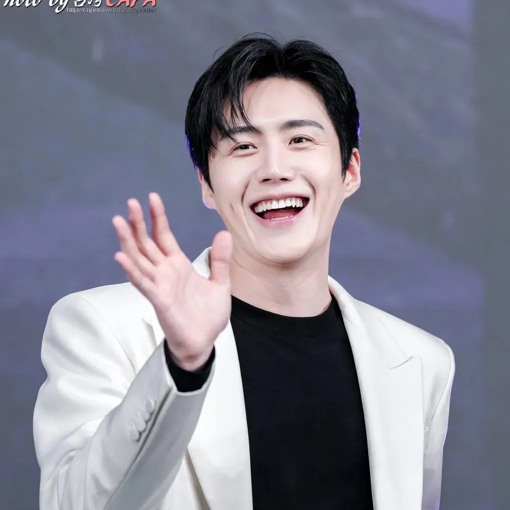 Foto terbaru dari Kim Seonho