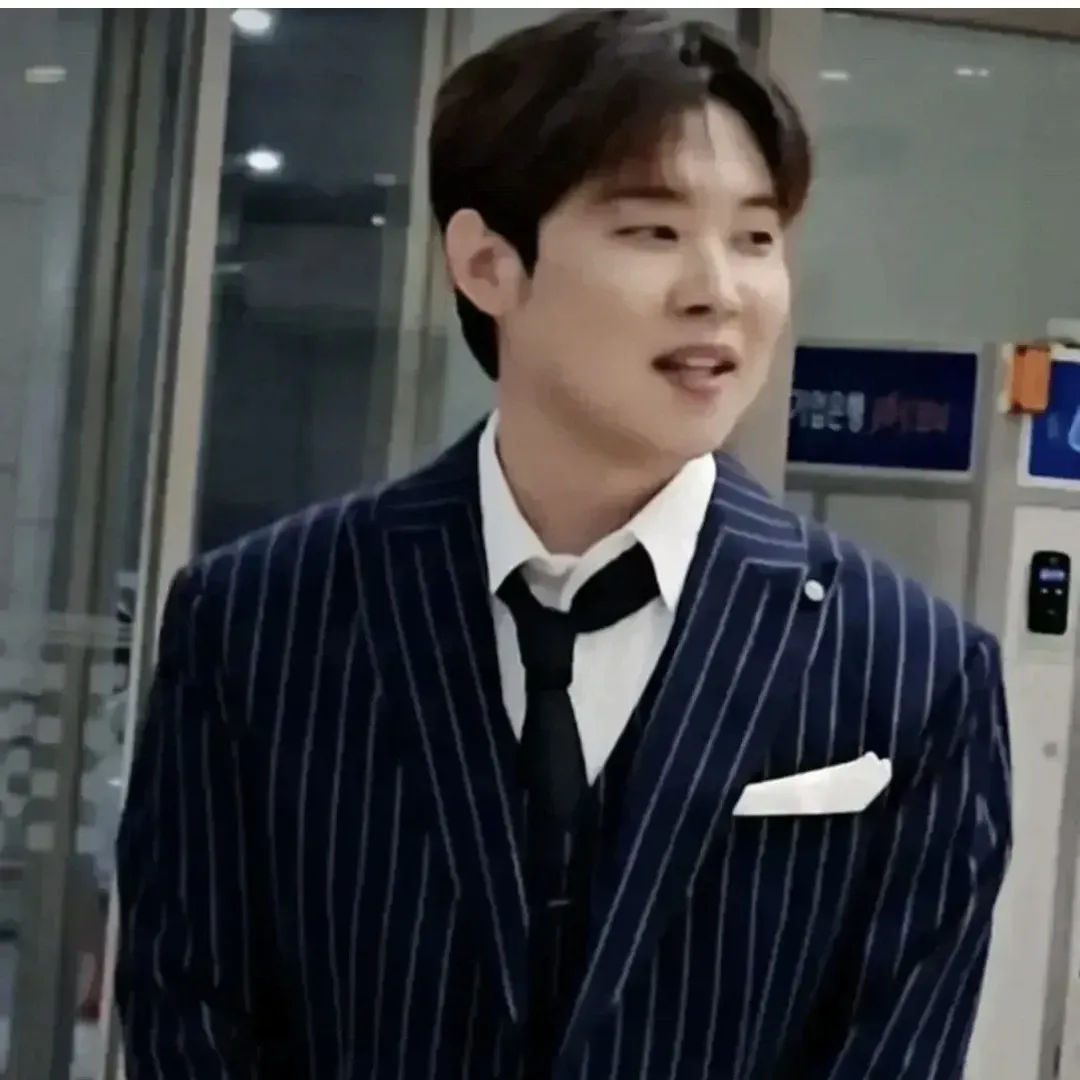 Latest photo of Jinuk