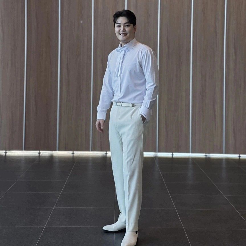 Behind-the-scenes cut of Kim Kyungmin