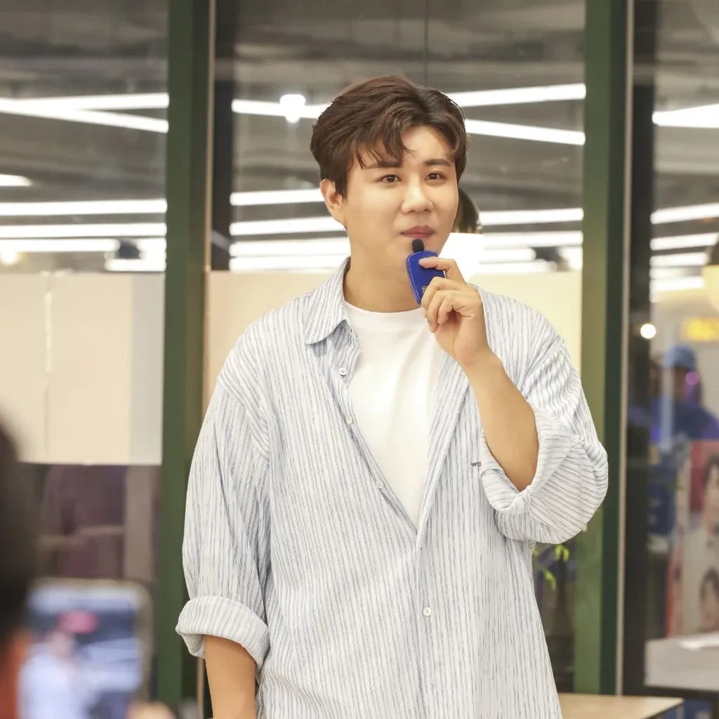 Behind-the-scenes cut of Jin Haesung