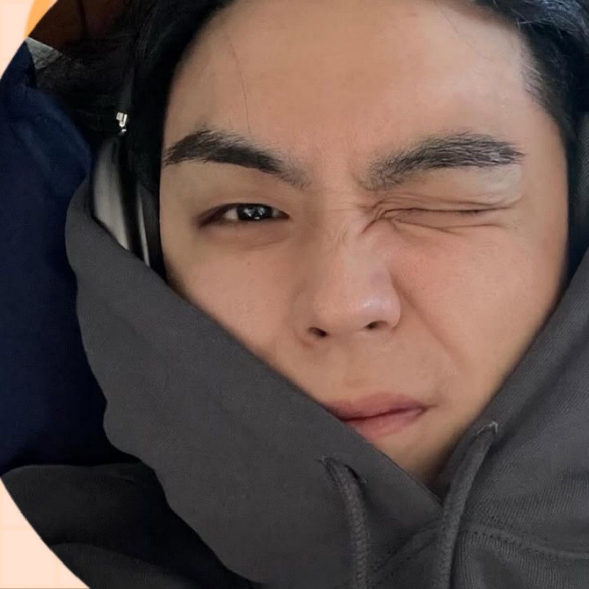 A moment captured by a fan of Kim Dohoon