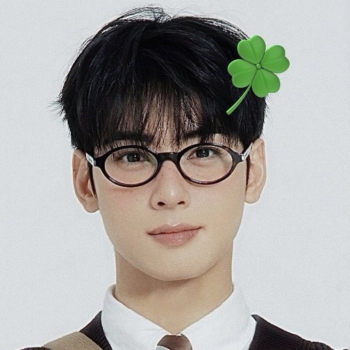 Latest photo of Cha Eunwoo