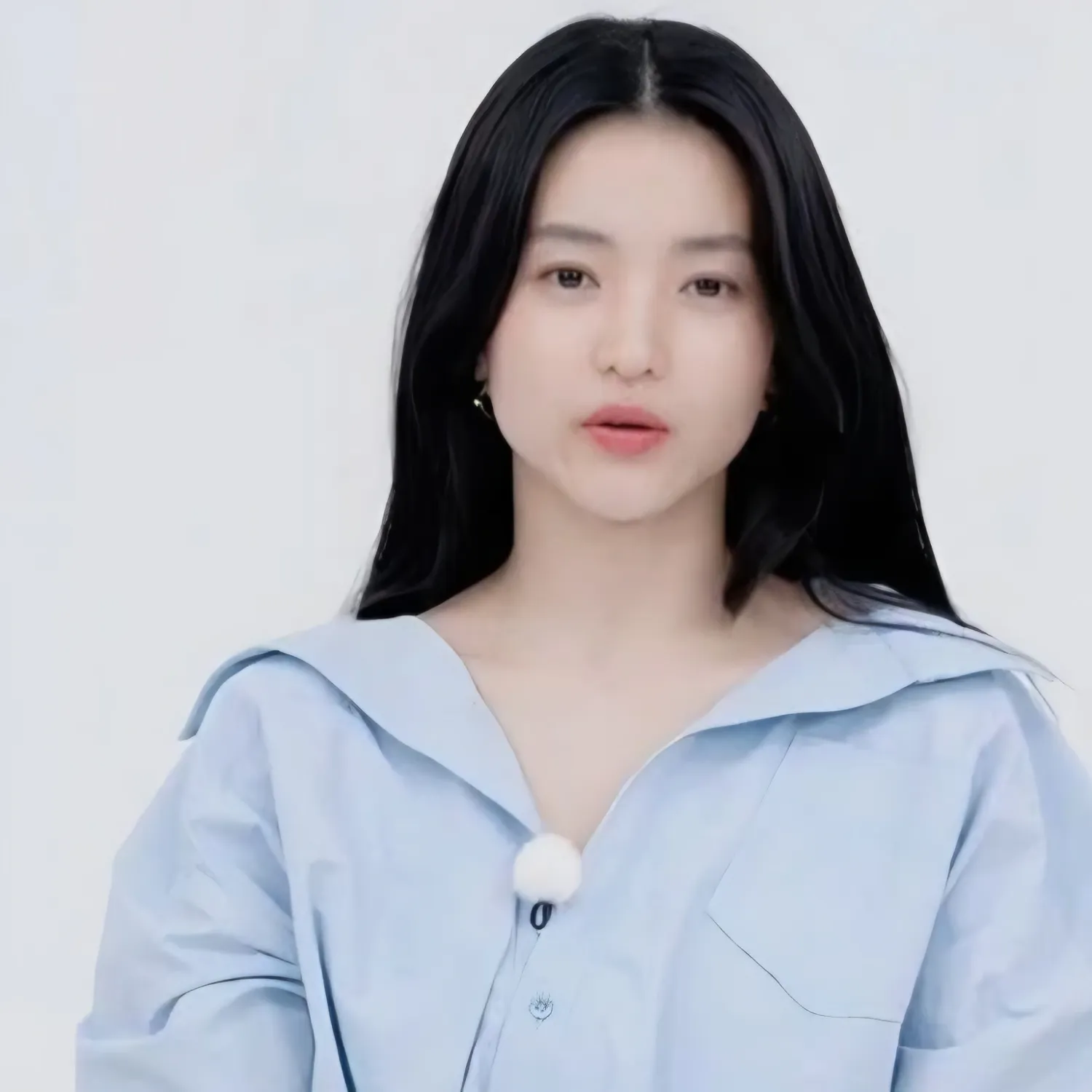 Behind-the-scenes cut of Kim Taeri