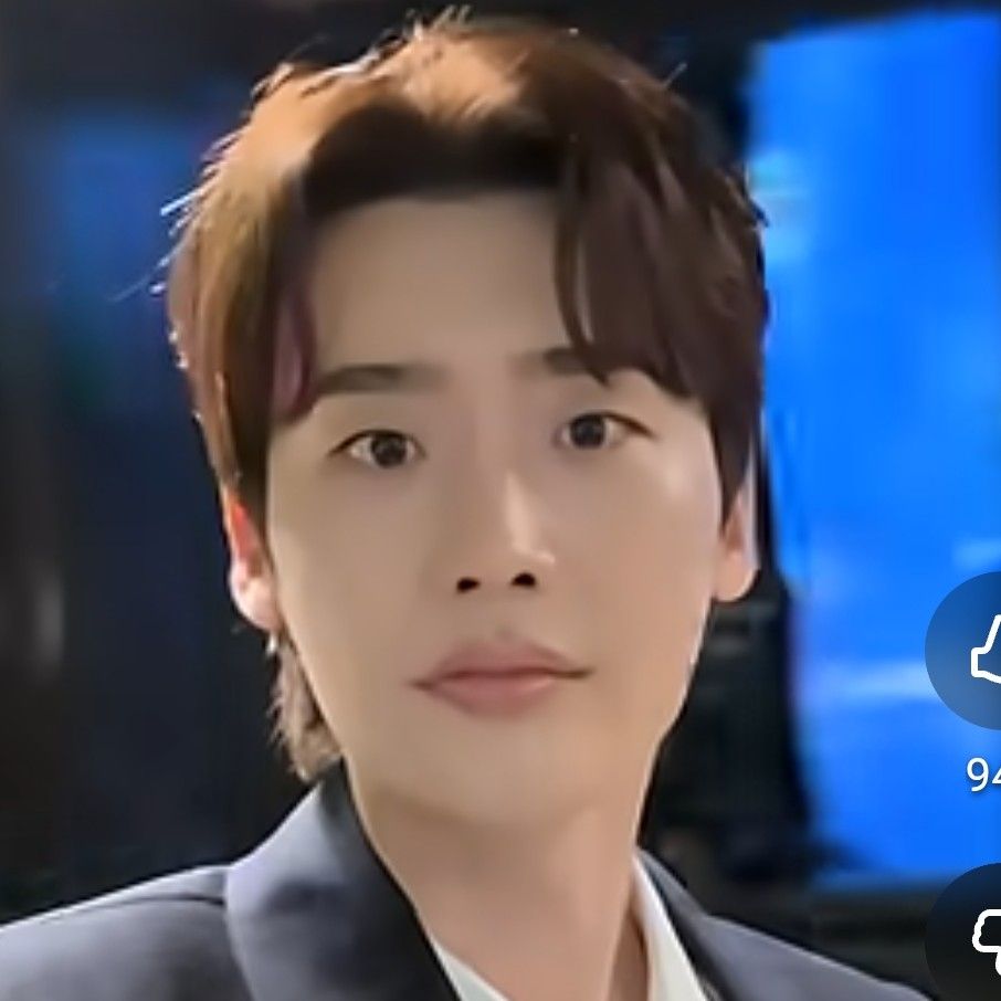 A moment captured by a fan of Lee Jongsuk