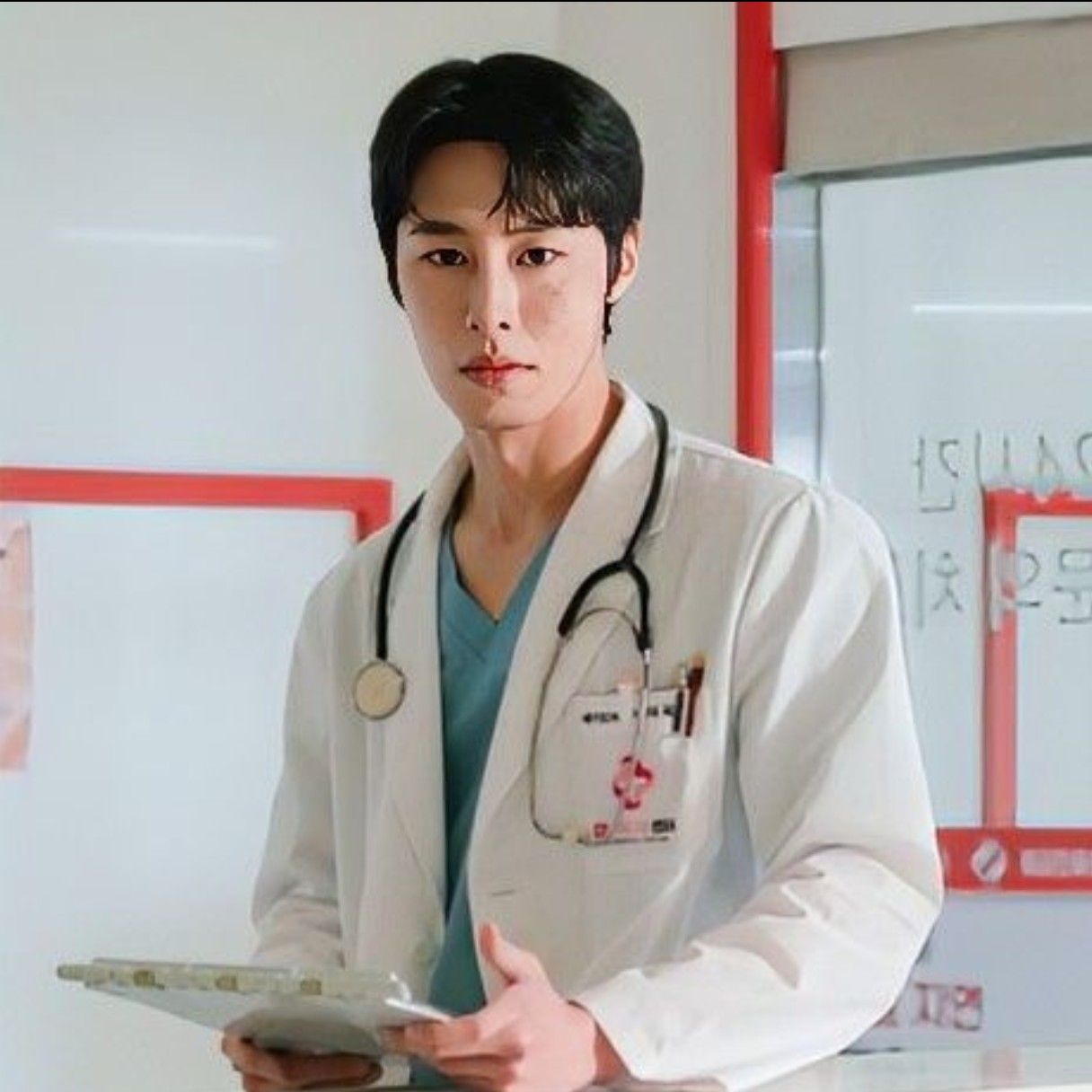 Latest photo of Lee Jaewook