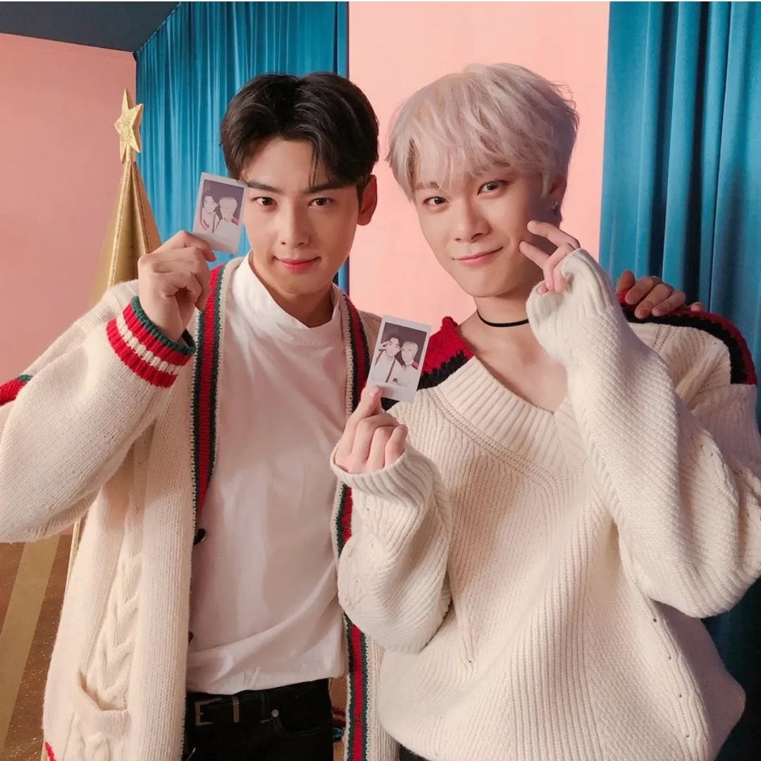 Recent activity shot of Cha Eunwoo