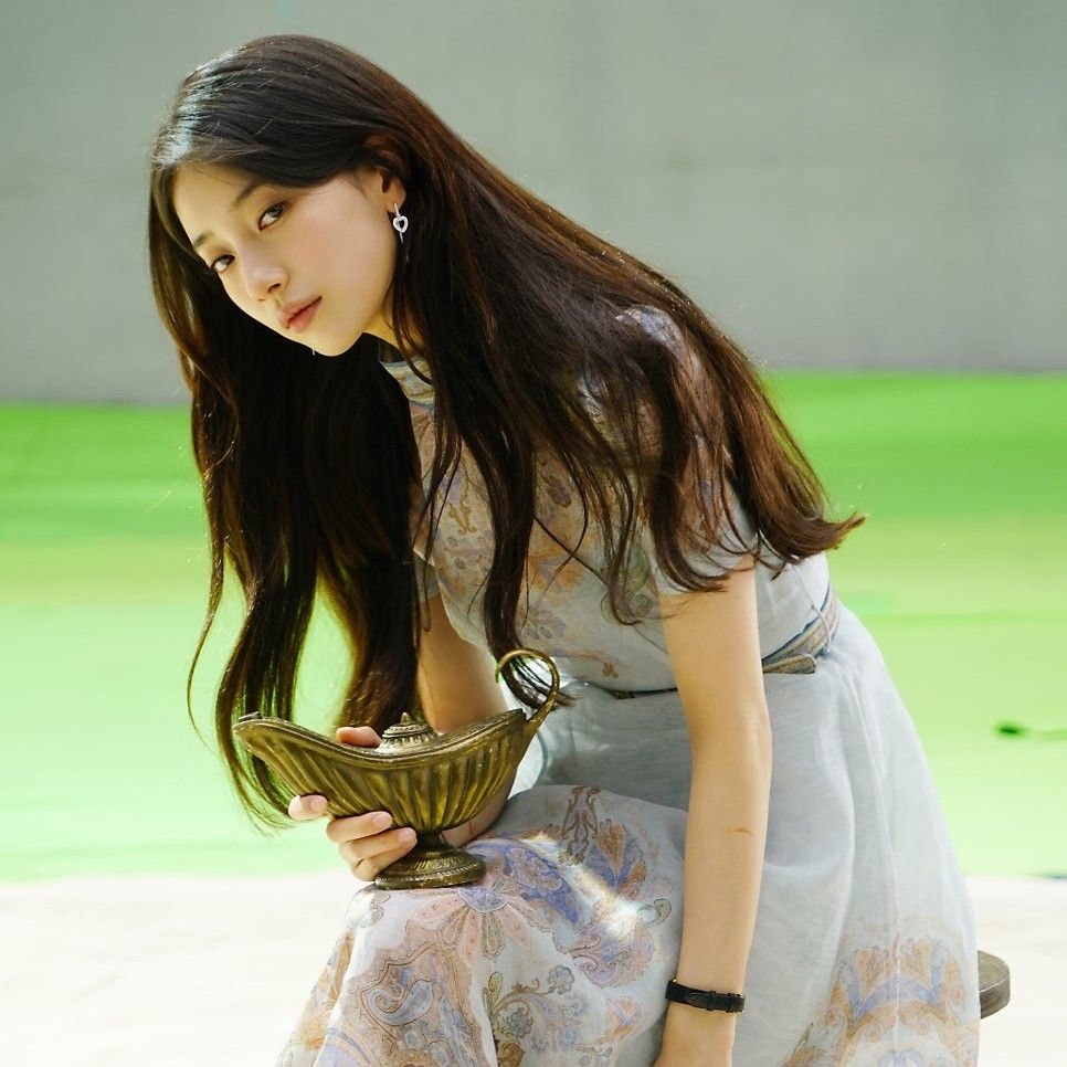 Latest photo of Bae Suzy