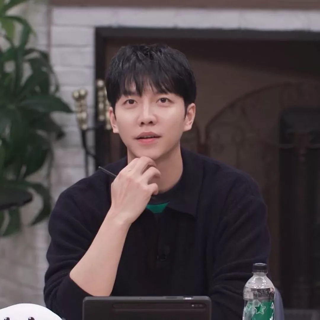 Foto kegiatan terbaru dari Lee Seunggi