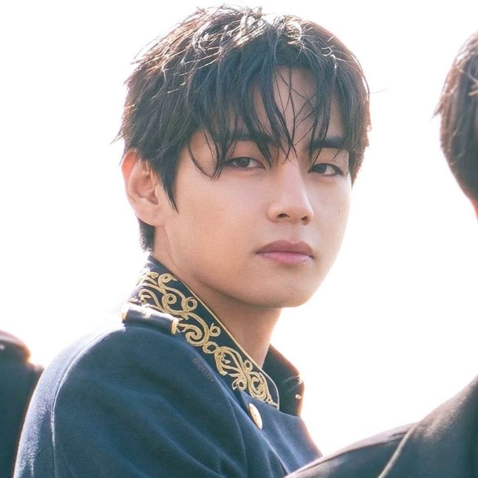 Feed komunitas selebriti terpopuler hari ini