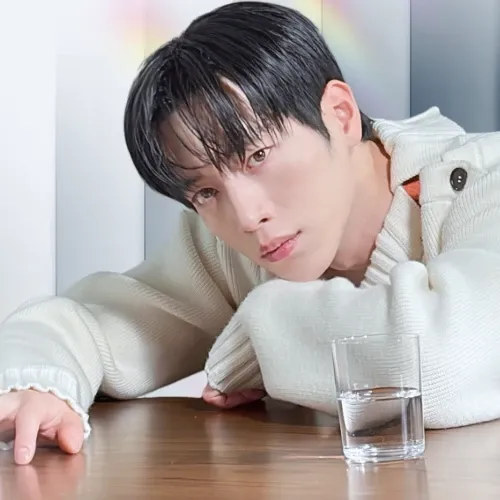 Behind-the-scenes cut of Seo Kangjun