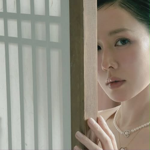 ソン・イェジンの最近の活動ショット