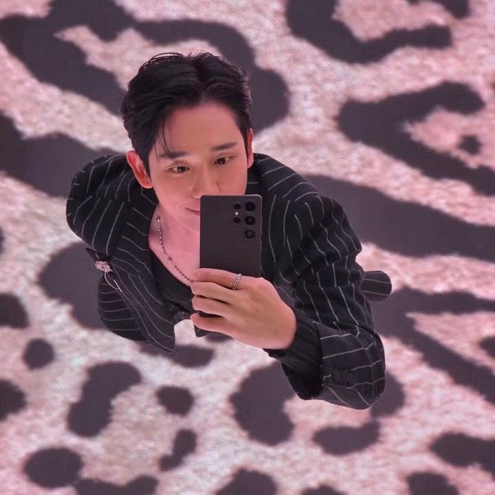 粉絲拍下的丁海寅瞬間